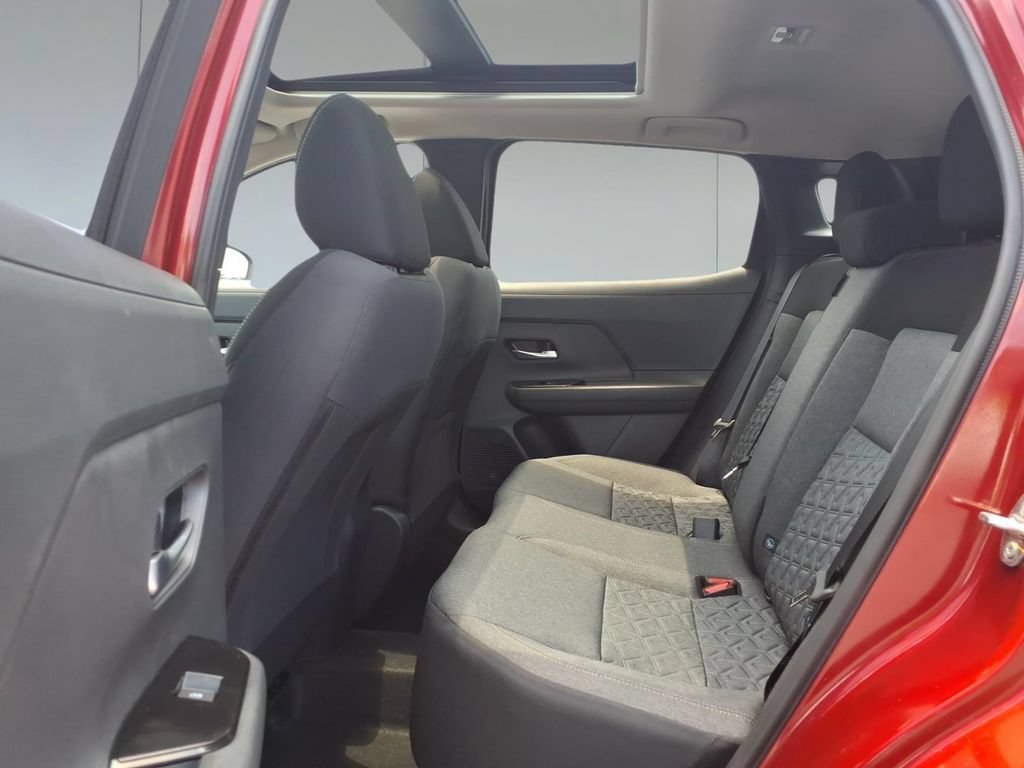 New 2026 Nissan Kicks SV w/ SV Premium Package FWD image 10