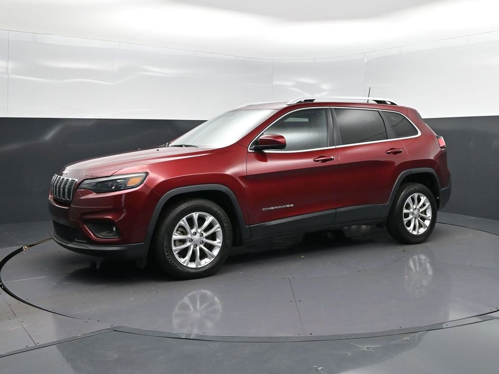 Used 2019 Jeep Cherokee Latitude w/ Popular Appearance Group image 3