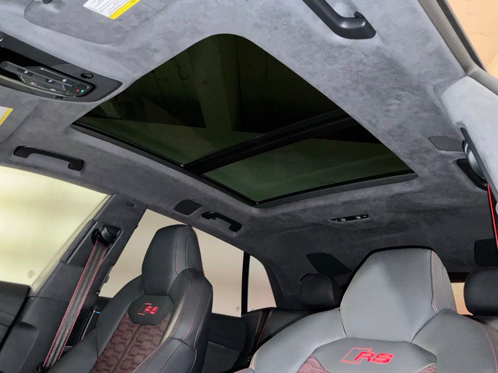 New 2026 Audi RS Q8 performance image 6