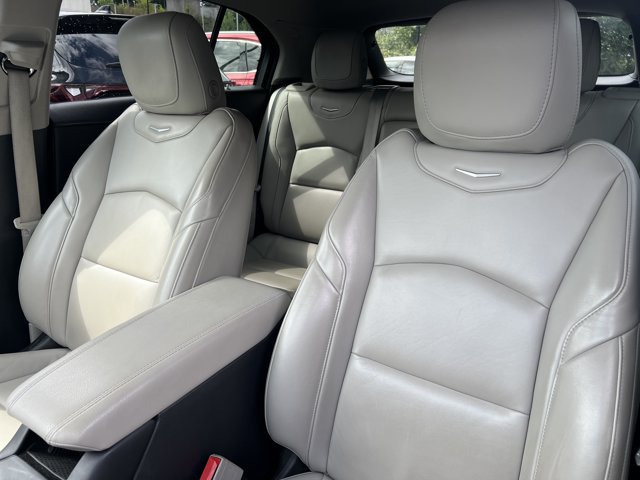 Used 2022 Cadillac XT4 Premium Luxury w/ Safety Alert Package AWD/4WD image 9