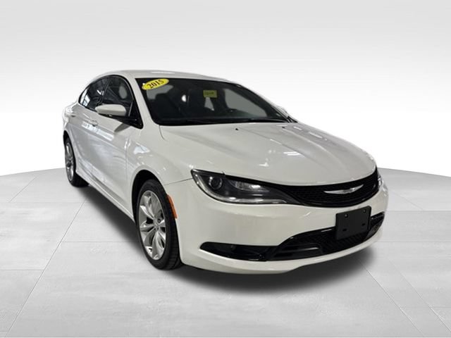 Used 2015 Chrysler 200 S w/ Navigation & Sound Group I AWD/4WD image 9