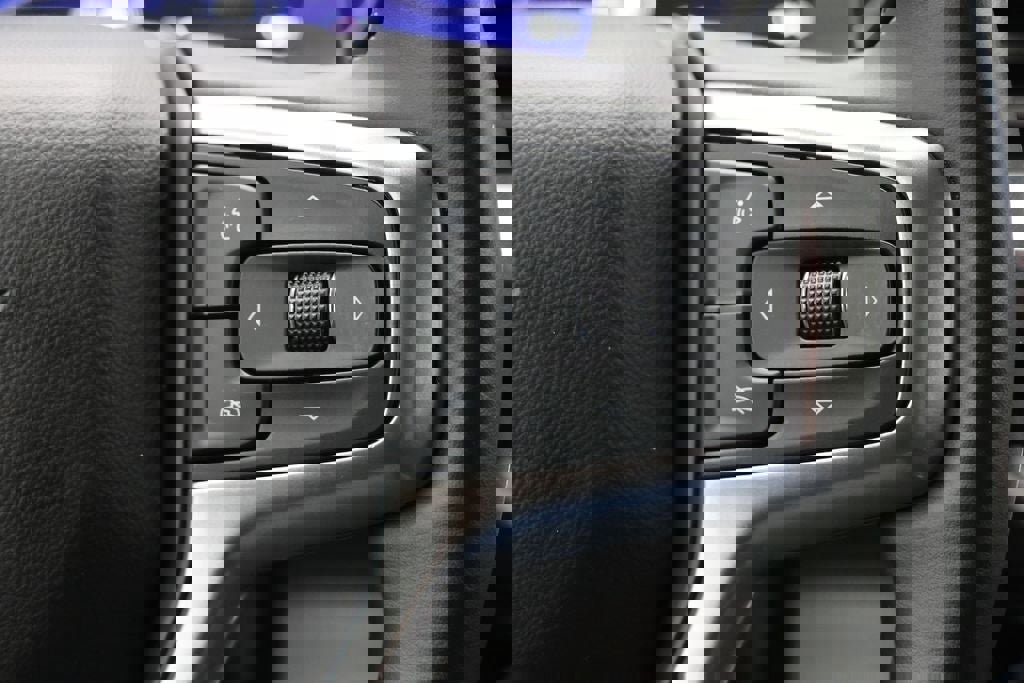 Used 2024 Chevrolet Silverado 1500 RST image 25