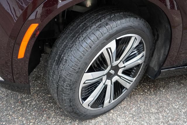 Used 2025 Cadillac Escalade IQ Luxury 2 w/ LPO, Premium Carpet Package AWD/4WD image 13