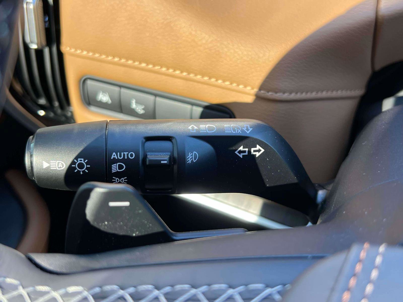 Used 2025 Nissan Armada Platinum Reserve image 21