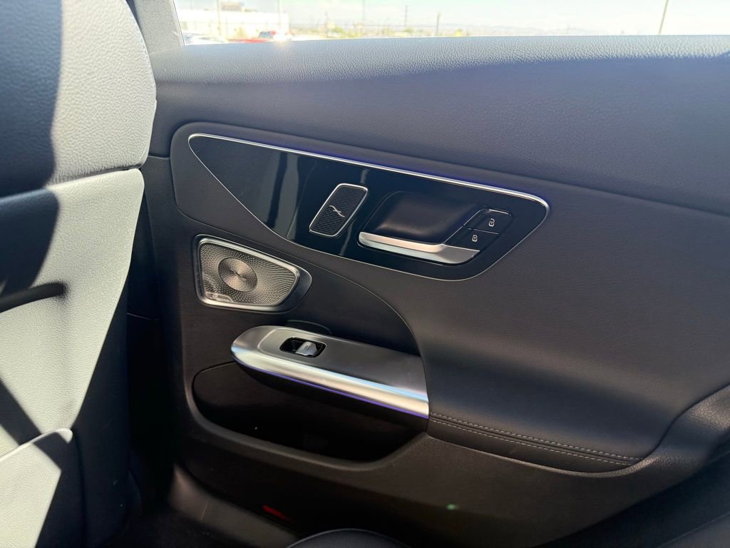 Used 2025 Mercedes-Benz C 300 Sedan image 15
