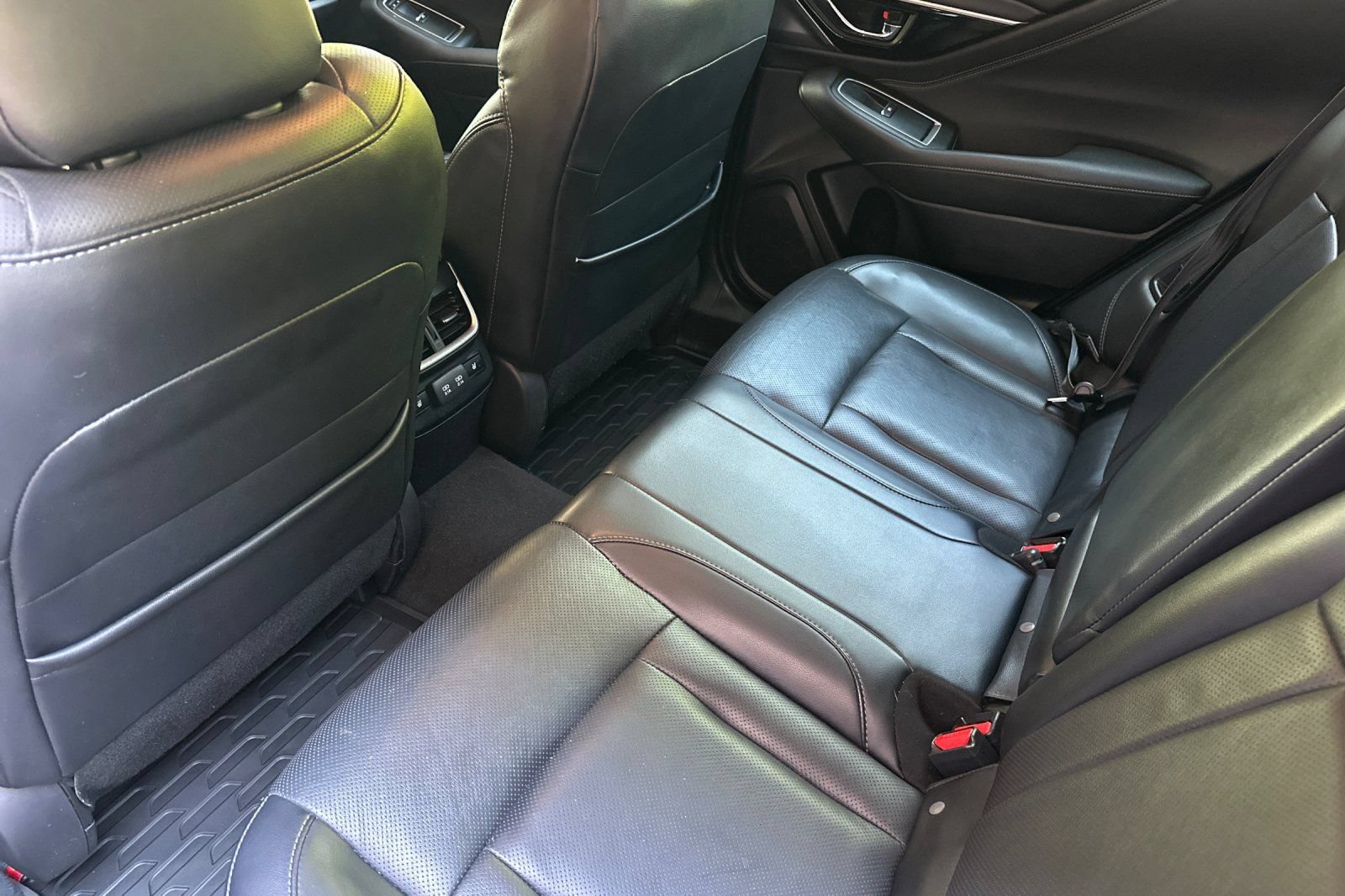 Used 2022 Subaru Outback Limited AWD/4WD image 12