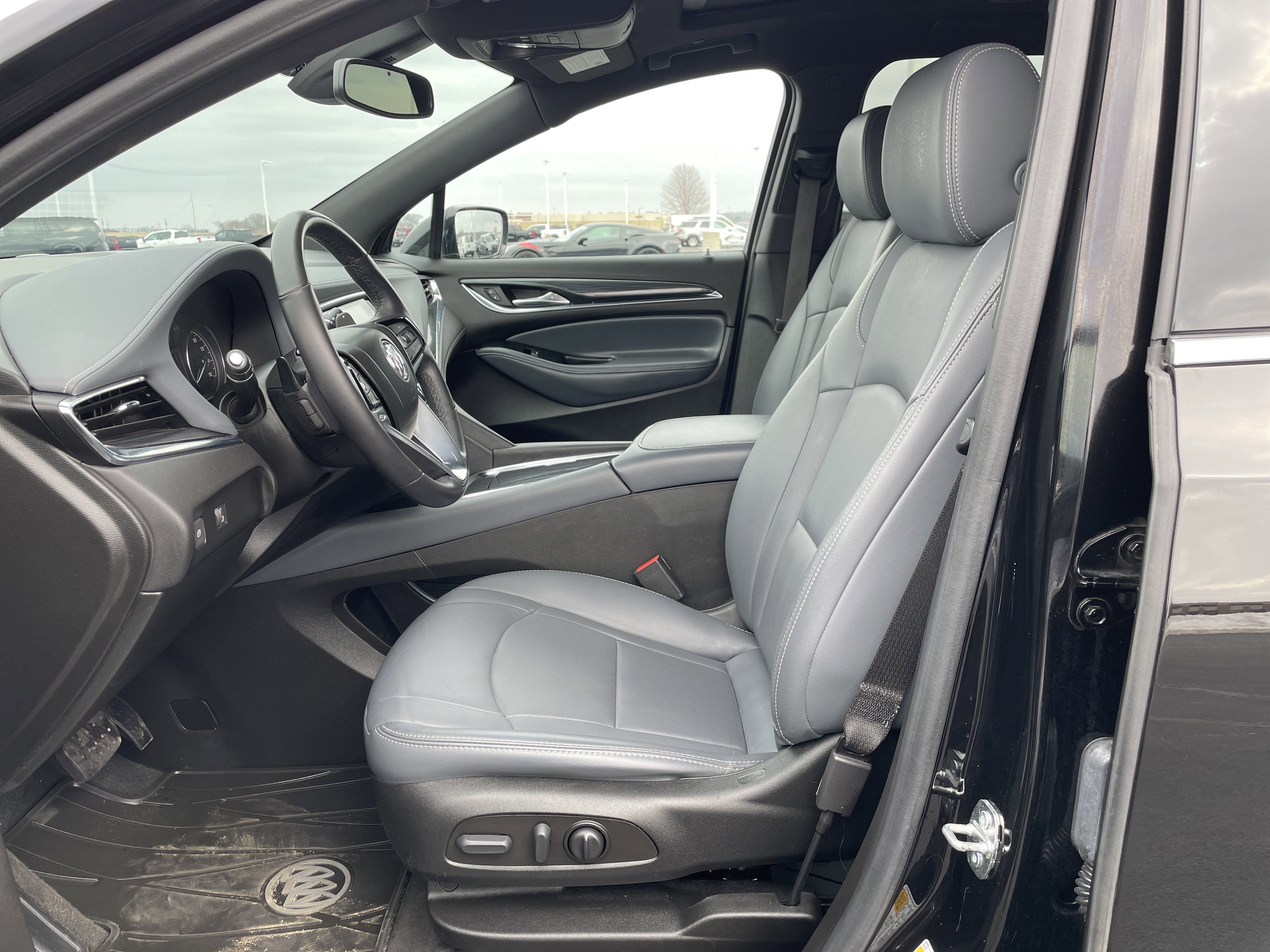 Used 2023 Buick Enclave Essence w/ Experience Buick Package image 17