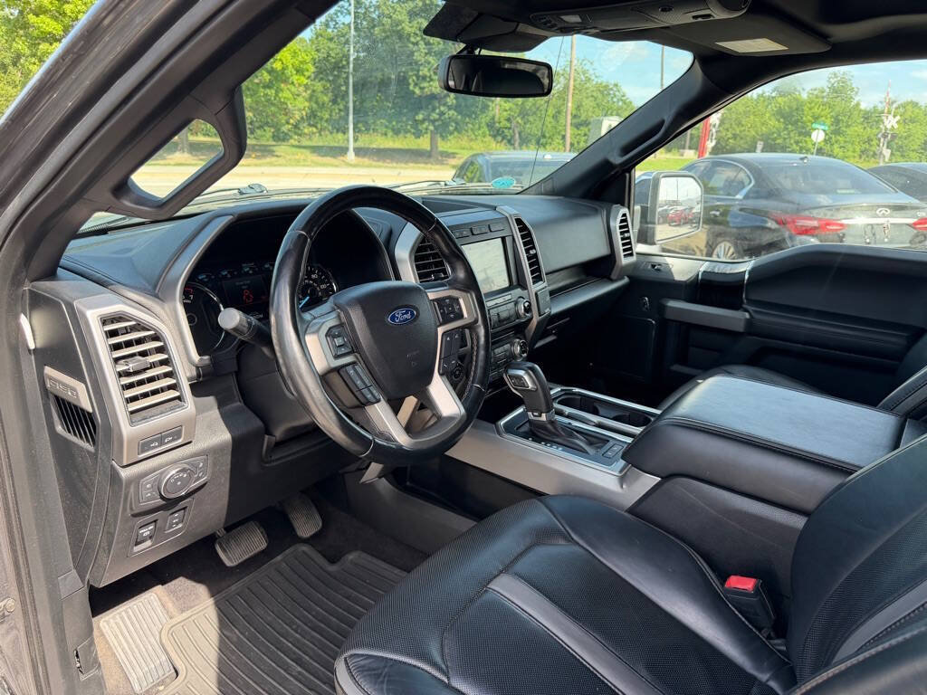 Used 2018 Ford F150 Platinum w/ Equipment Group 701A Luxury AWD/4WD image 9
