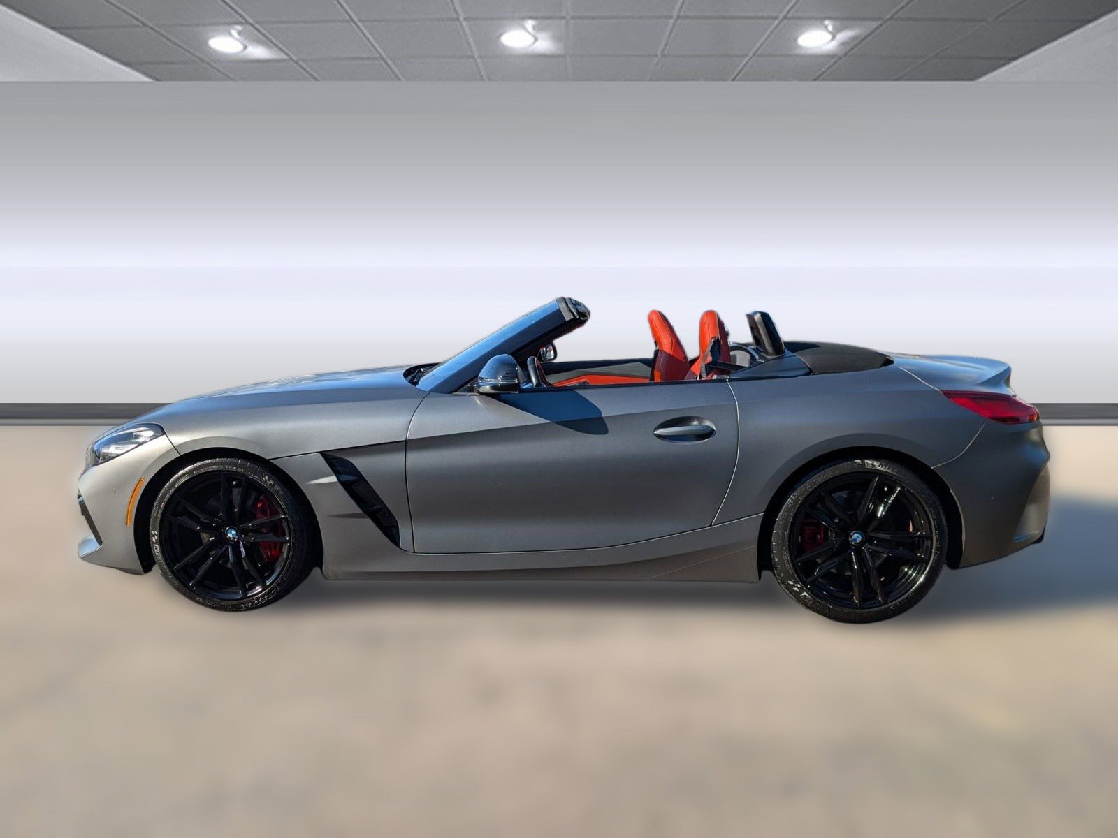 Used 2022 BMW Z4 M40i w/ Premium Package image 2