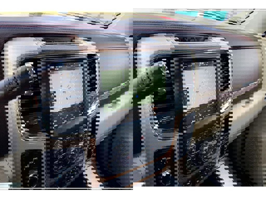 Used 2018 RAM 2500 Longhorn w/ Longhorn Southfork Package image 7