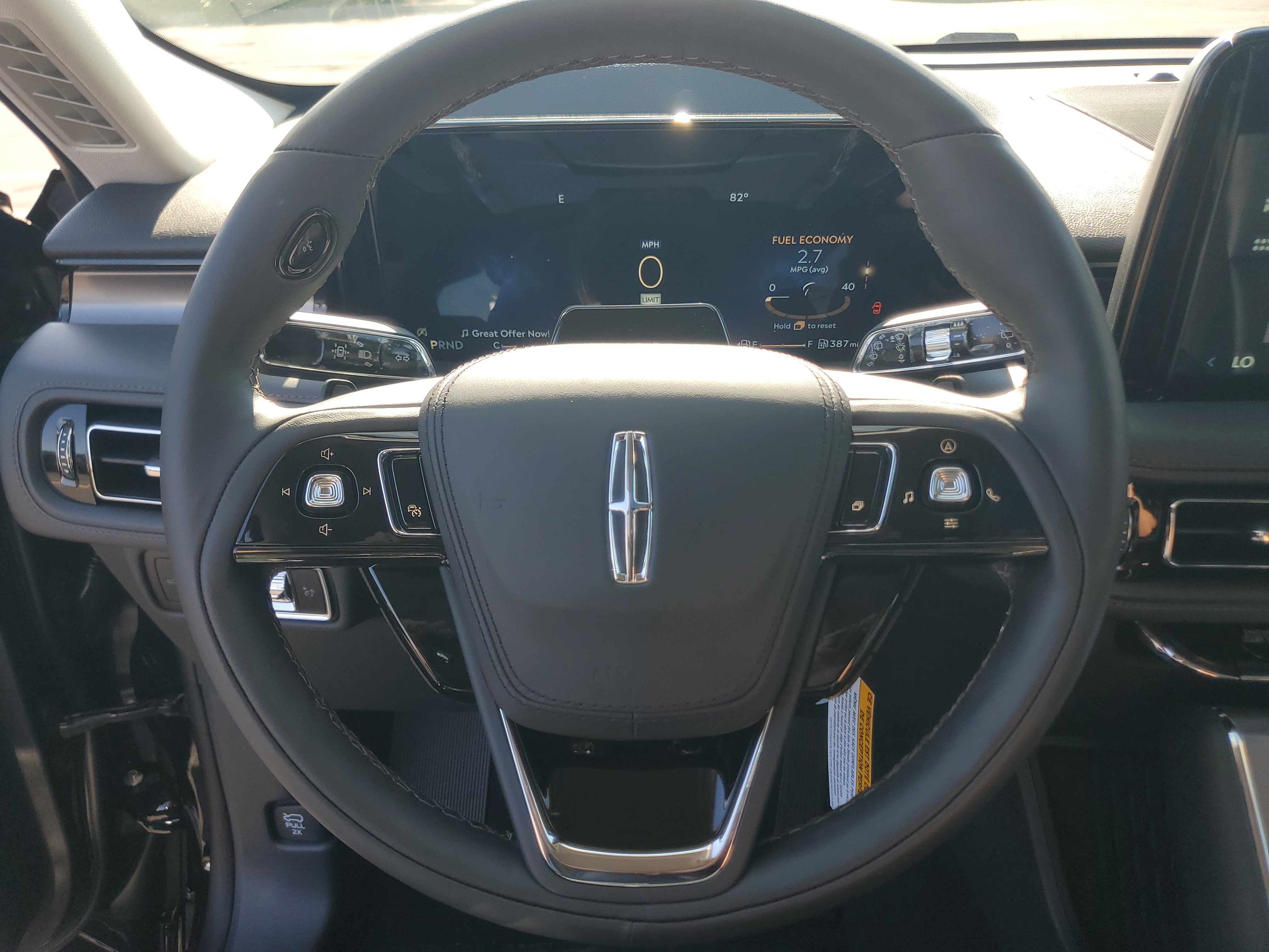 New 2026 Lincoln Aviator AWD image 15
