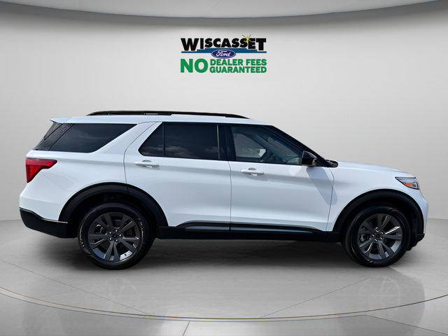 Used 2023 Ford Explorer XLT w/ Equipment Group 202A AWD/4WD image 6