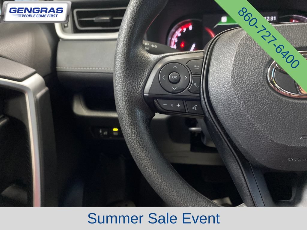Used 2025 Toyota RAV4 XLE AWD/4WD image 20