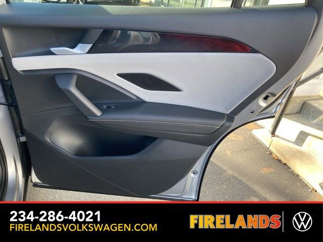 New 2025 Volkswagen Tiguan SE image 51