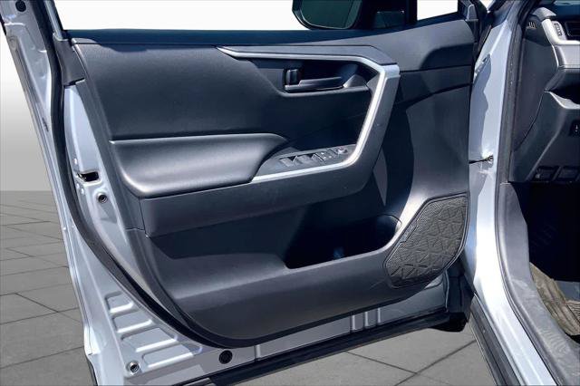 Certified 2024 Toyota RAV4 LE FWD image 22