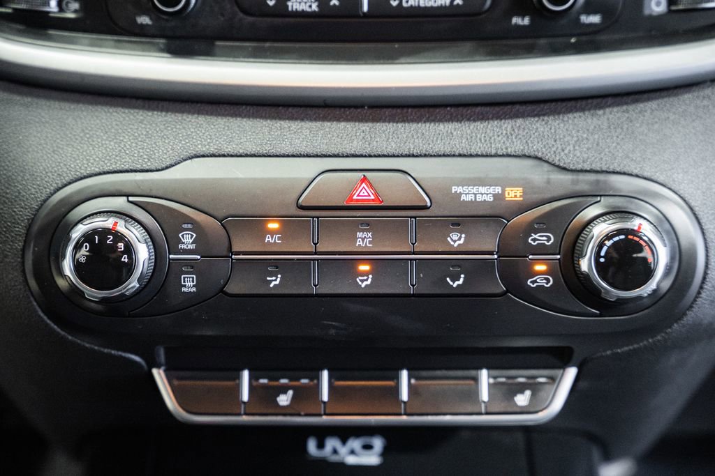 Used 2016 Kia Sorento LX w/ LX Convenience Package image 27