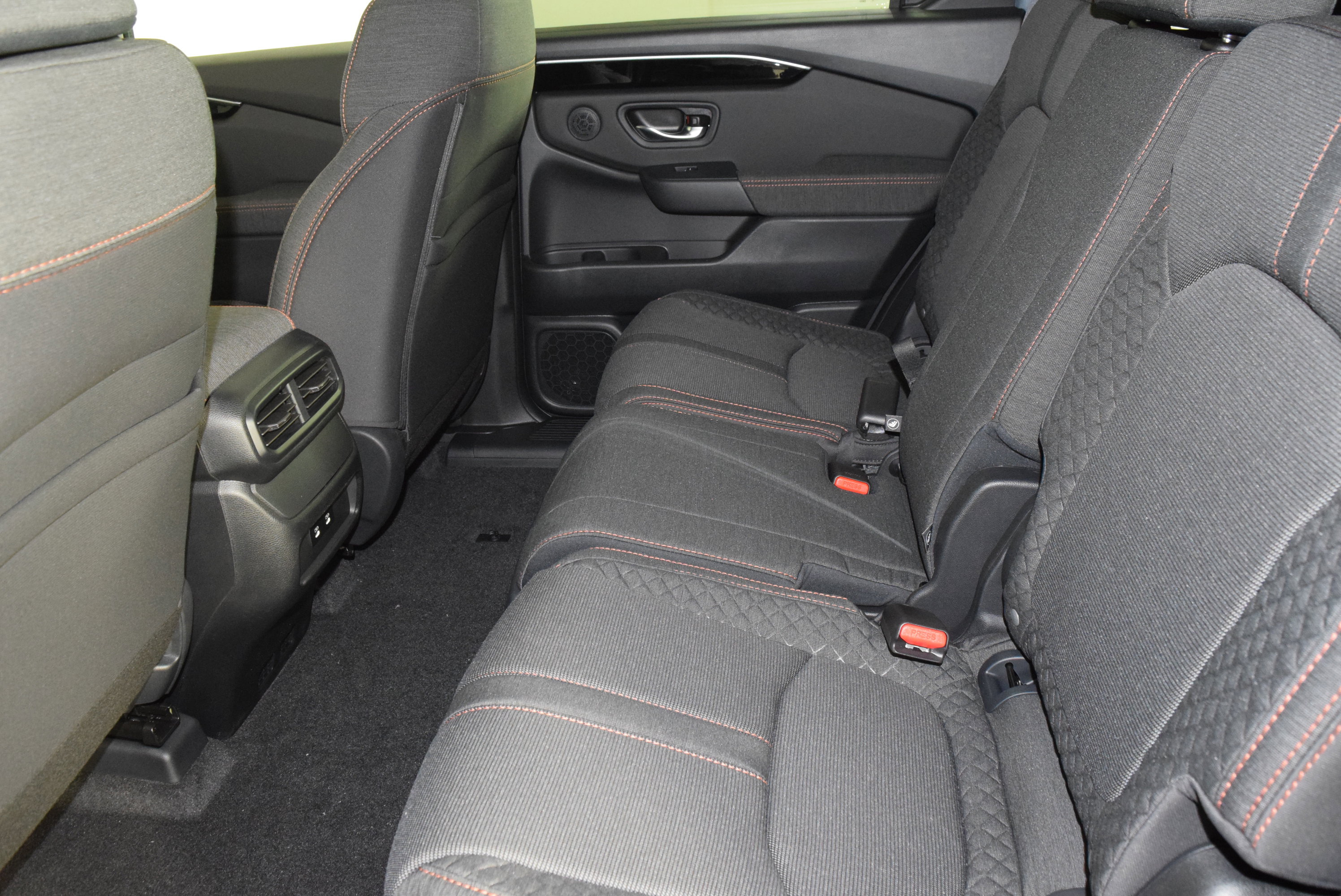 New 2026 Honda Pilot Sport image 15