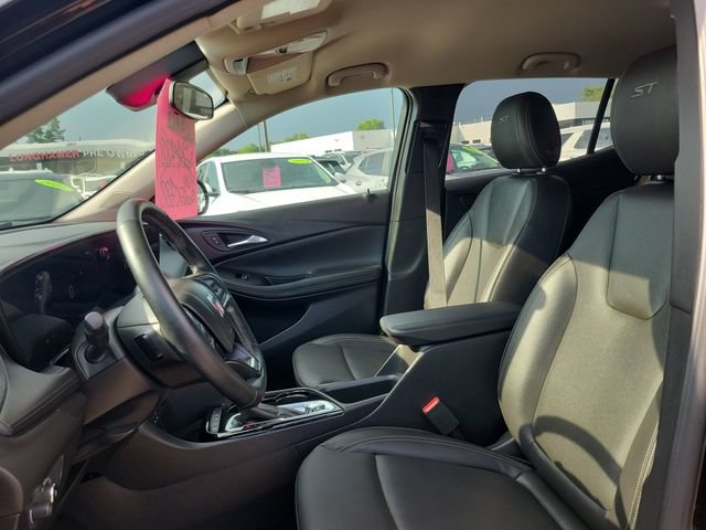 Used 2024 Buick Encore GX Sport Touring w/ Comfort Package AWD/4WD image 7