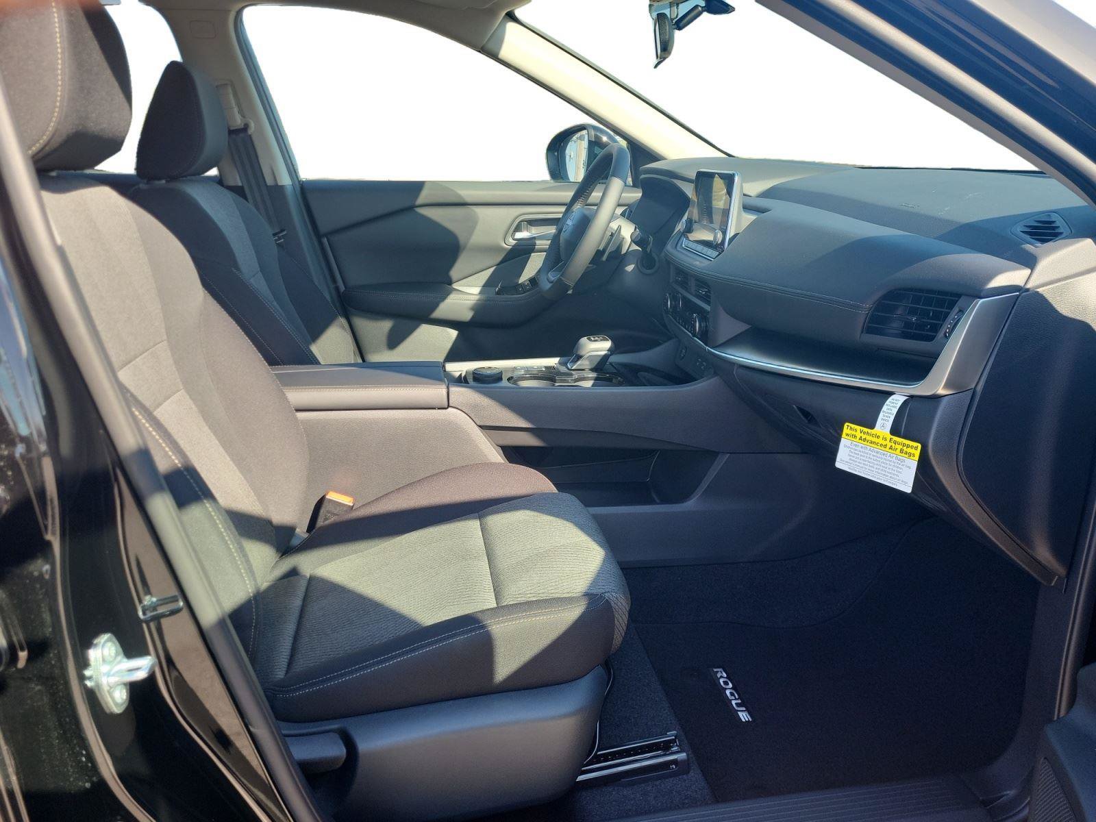 New 2026 Nissan Rogue SV AWD/4WD image 25