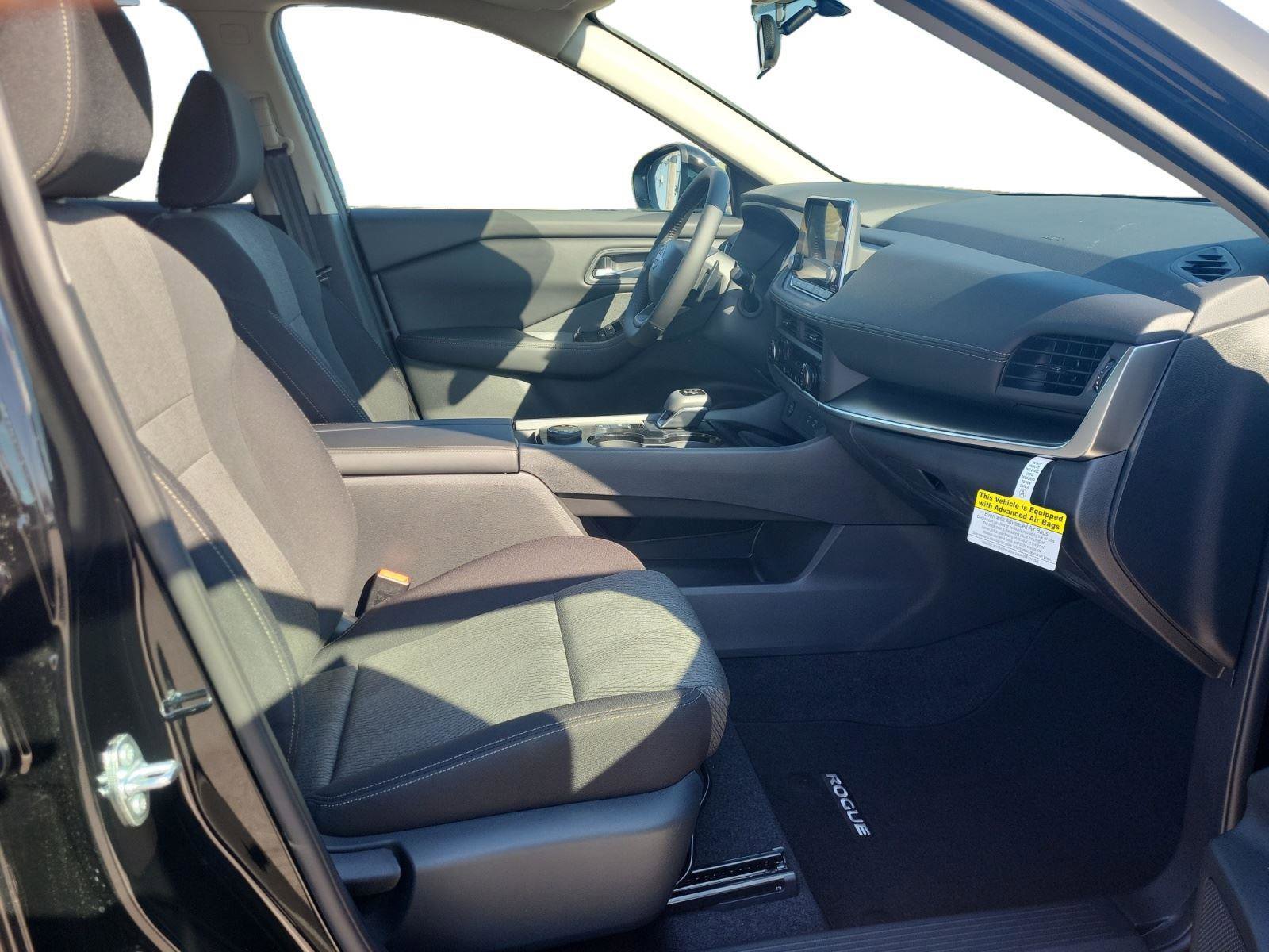 New 2026 Nissan Rogue SV AWD/4WD image 25