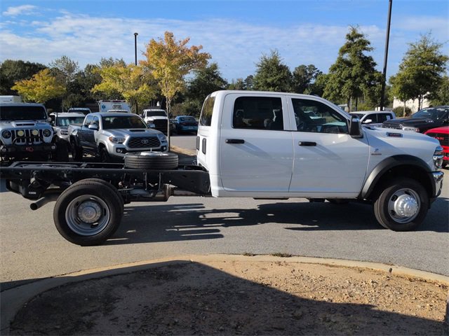 New 2026 RAM 5500 Tradesman w/ Chrome Appearance Group image 3