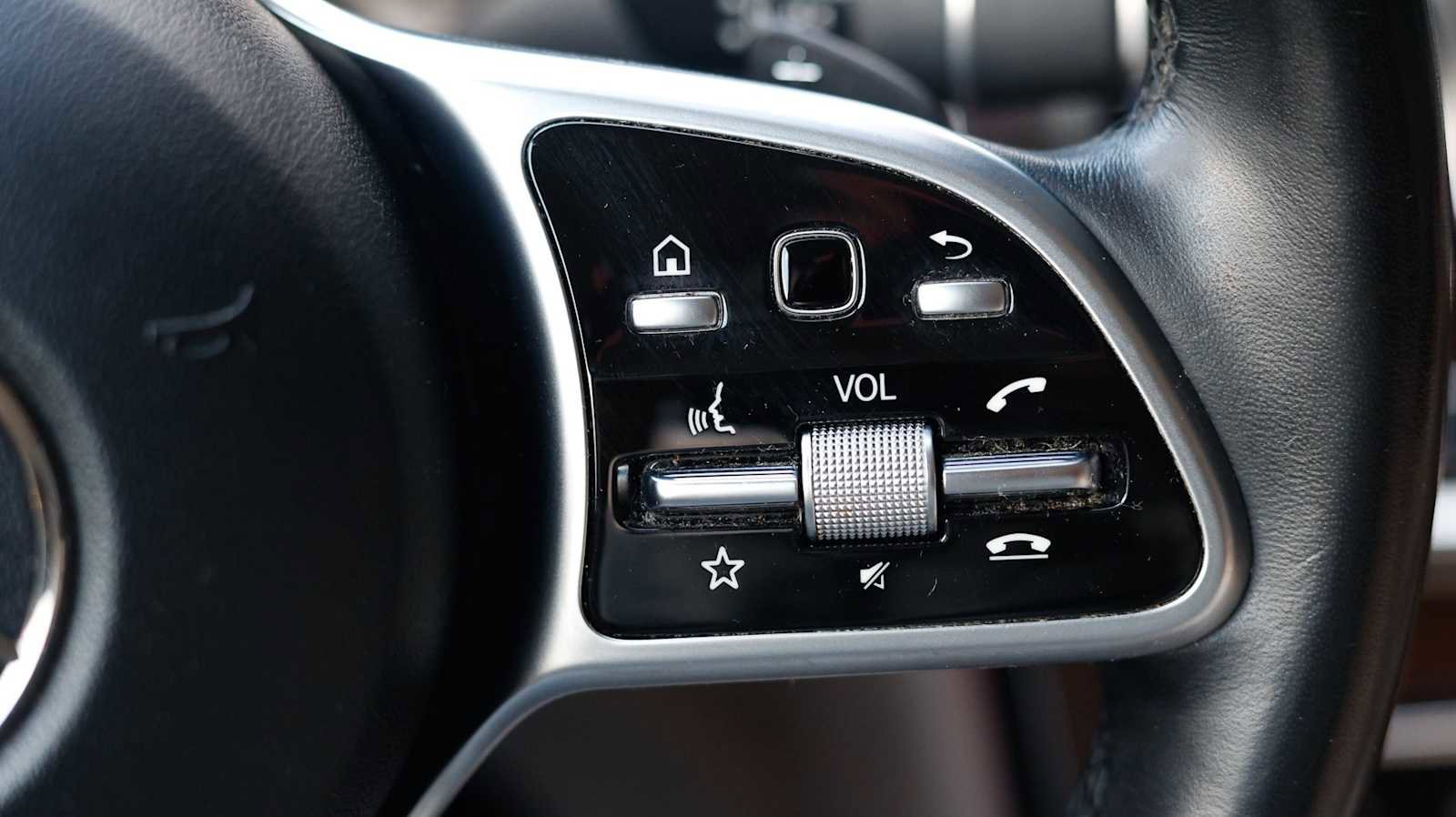 Used 2022 Mercedes-Benz GLC 300 4MATIC image 21