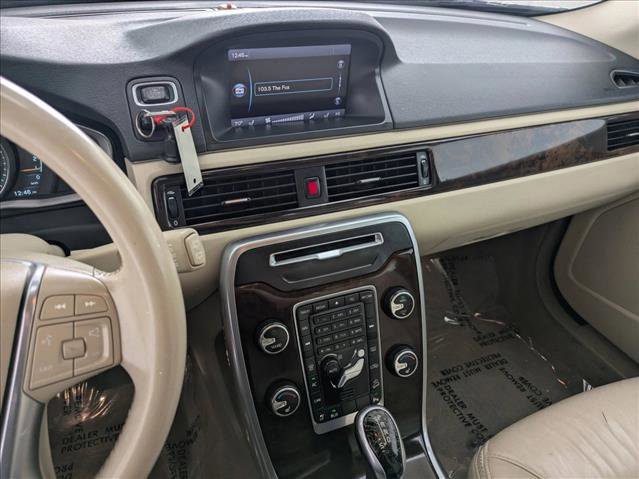 Used 2015 Volvo XC70 T6 Premier Plus image 12