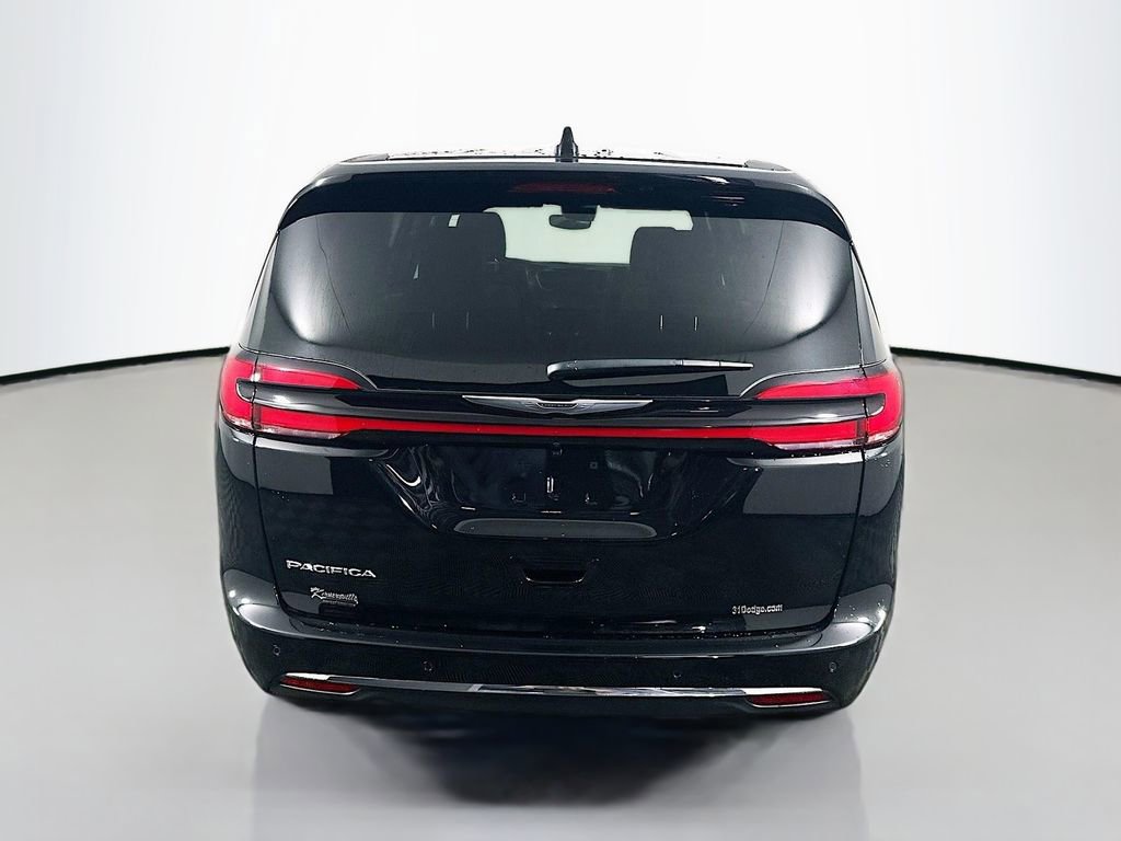 New 2026 Chrysler Pacifica Select FWD image 6