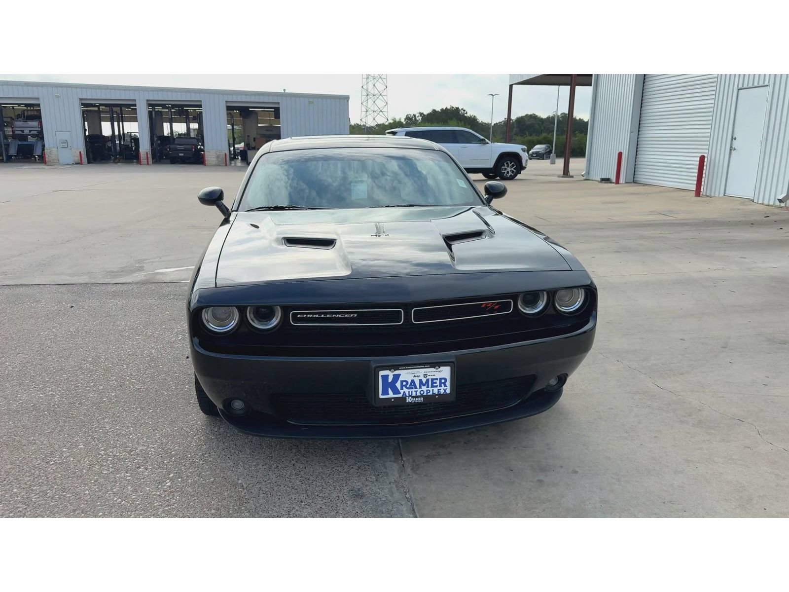 Used 2015 Dodge Challenger R/T w/ Quick Order Package 28B R/T RWD image 3