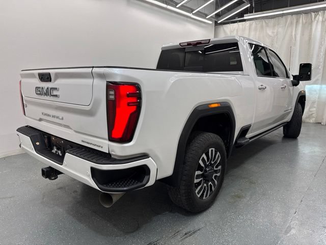 Used 2024 GMC Sierra 2500 Denali Ultimate AWD/4WD image 8