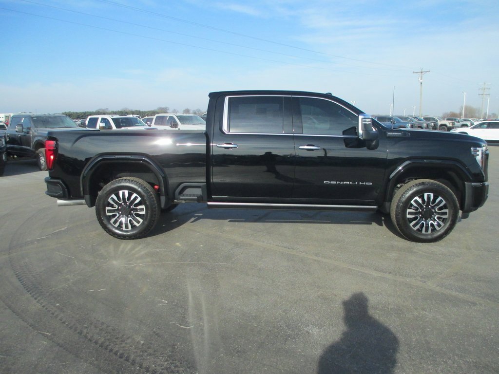 Certified 2024 GMC Sierra 3500 Denali Ultimate image 4