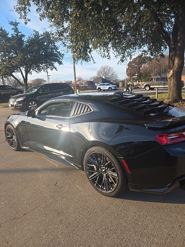 Used 2017 Chevrolet Camaro ZL1 image 3