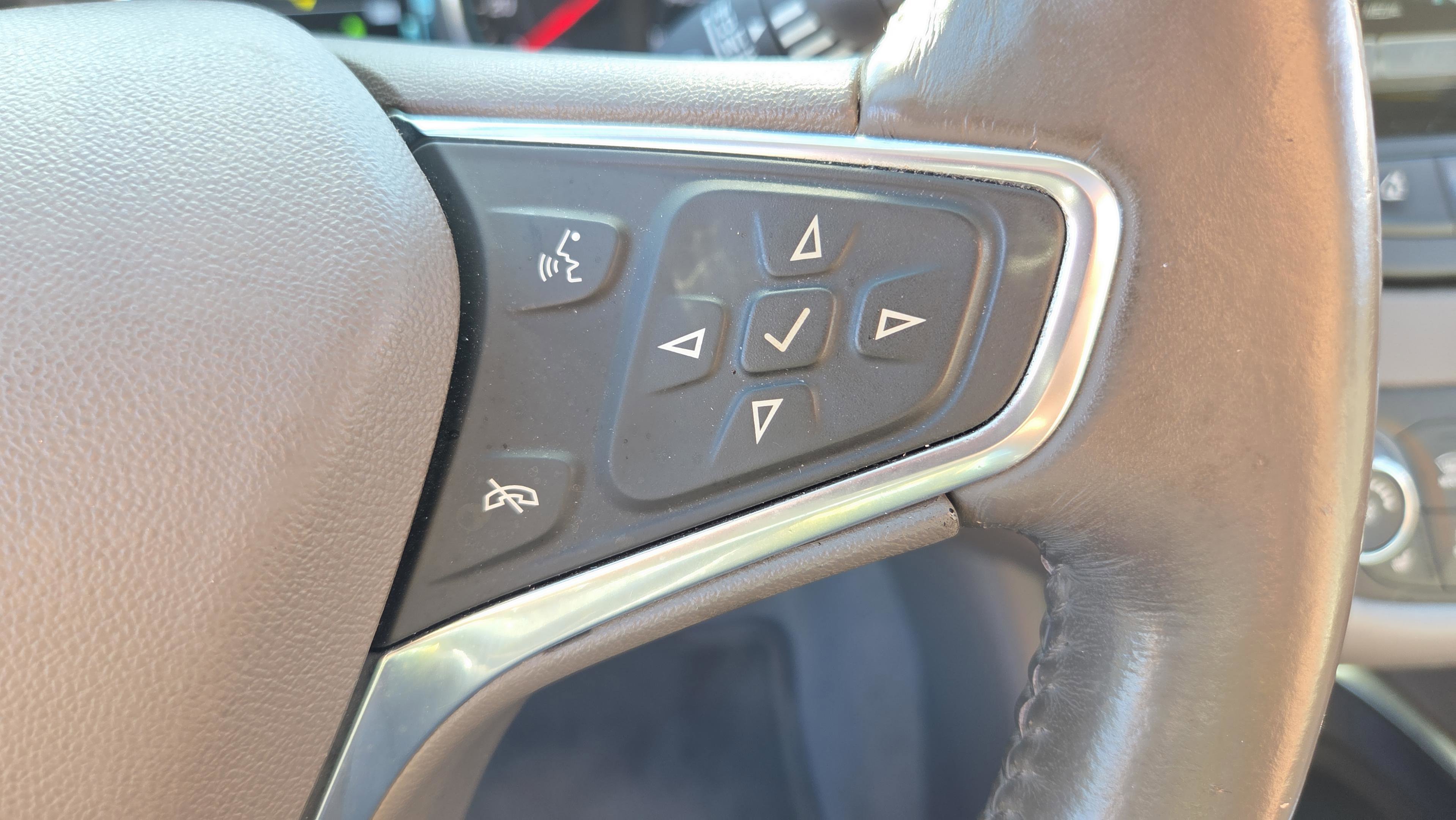 Used 2017 Chevrolet Malibu LT w/ Leather Package image 29