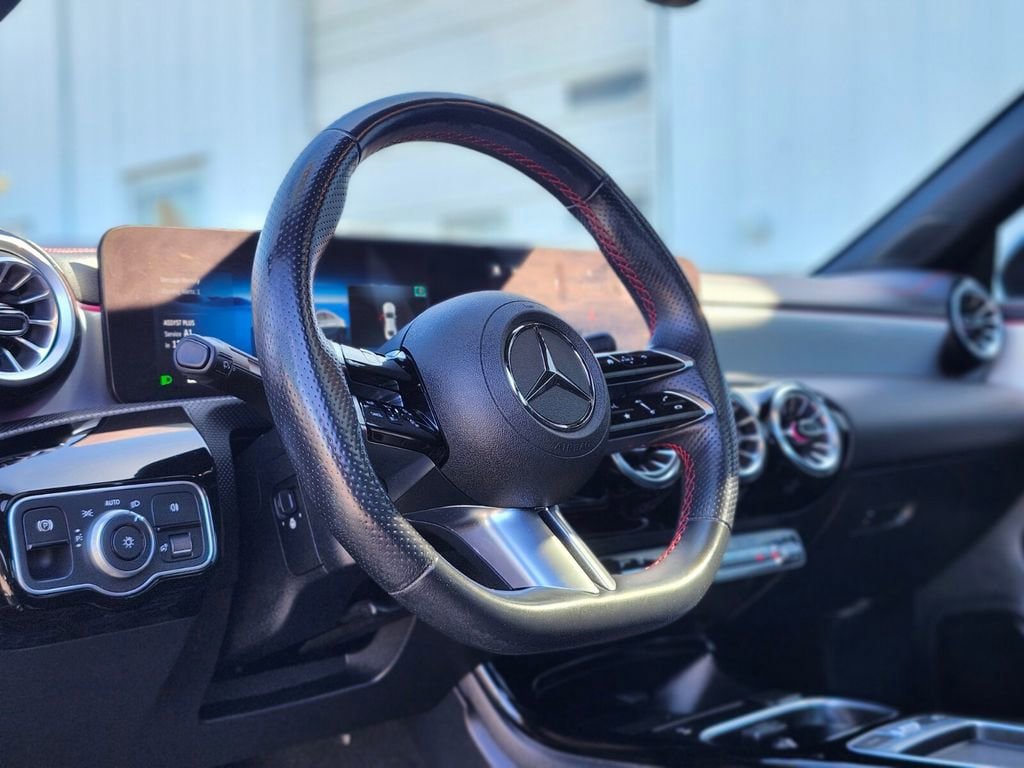 Used 2024 Mercedes-Benz CLA 250 4MATIC image 18
