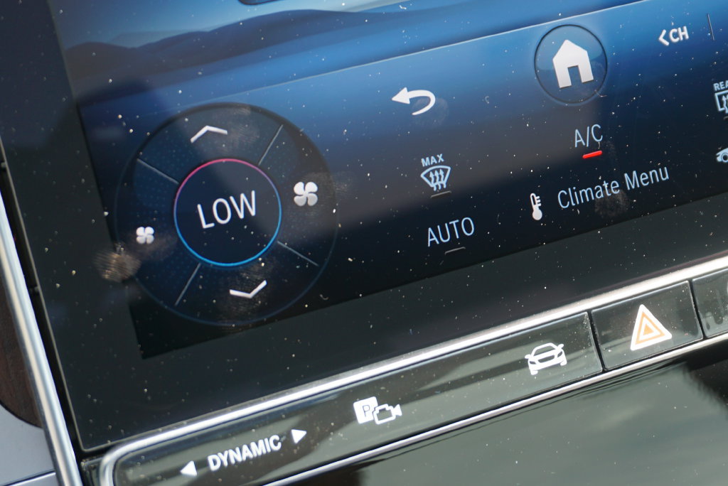 Certified 2025 Mercedes-Benz C 300 4MATIC Sedan image 38