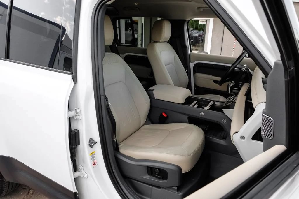 Used 2020 Land Rover Defender 110 SE AWD/4WD image 39