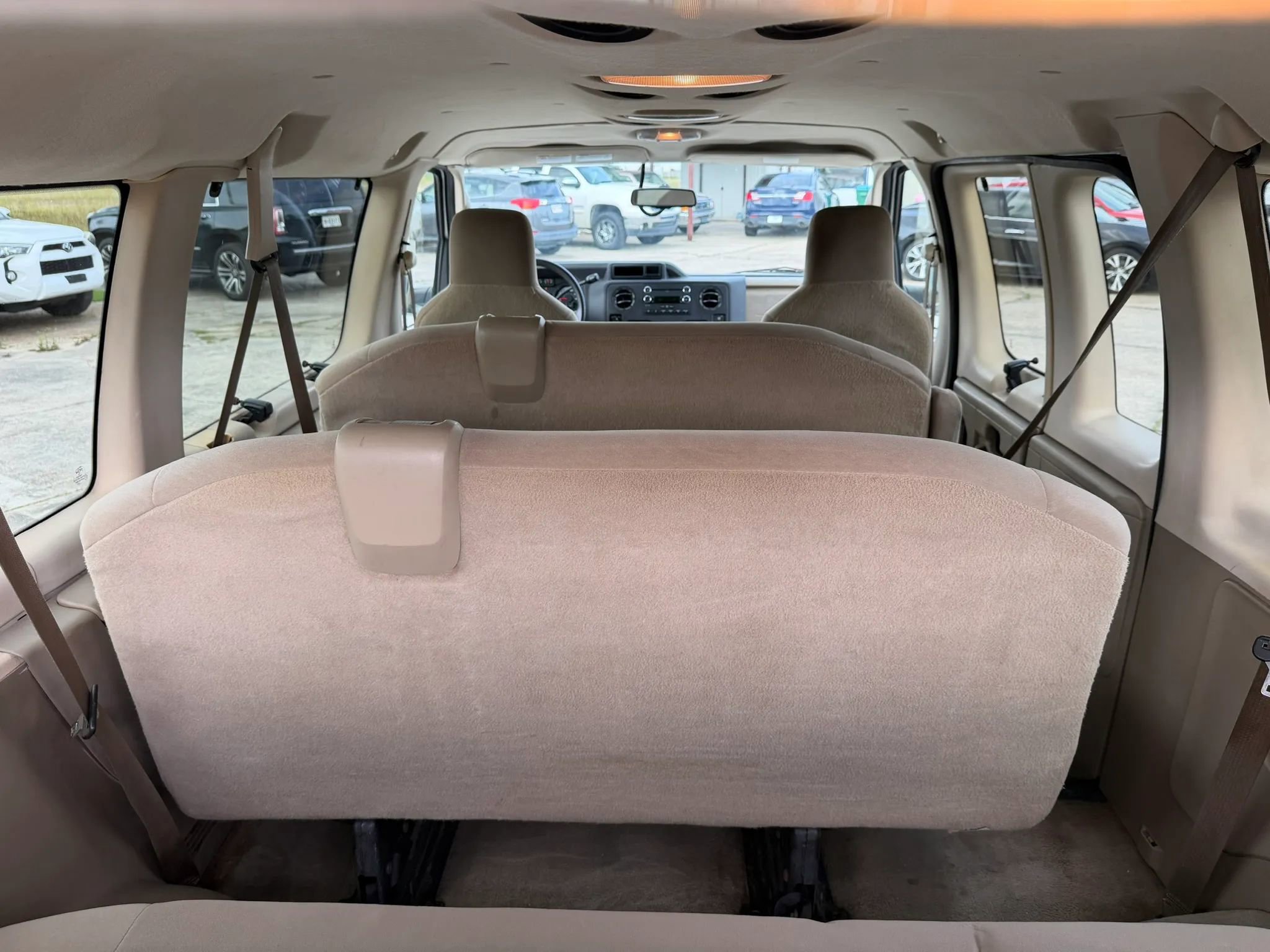 Used 2012 Ford E-350 and Econoline 350 XLT RWD image 18