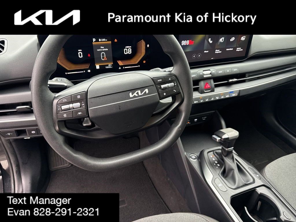 Used 2025 Kia K4 LX image 29