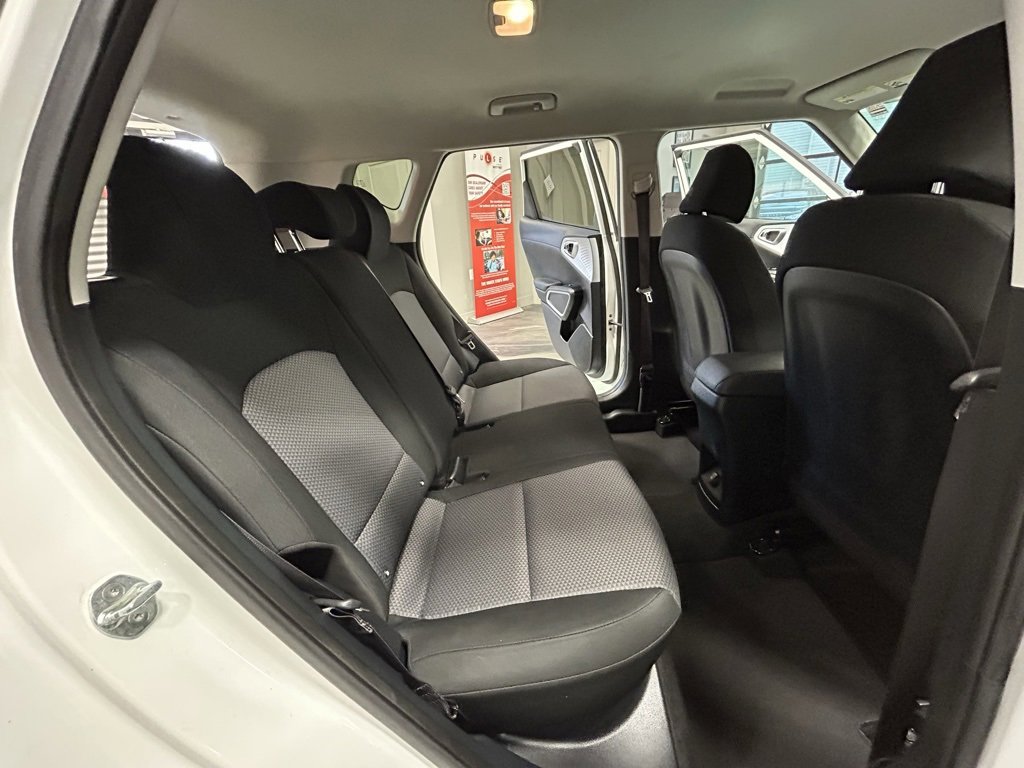 Used 2022 Kia Soul X-Line image 43