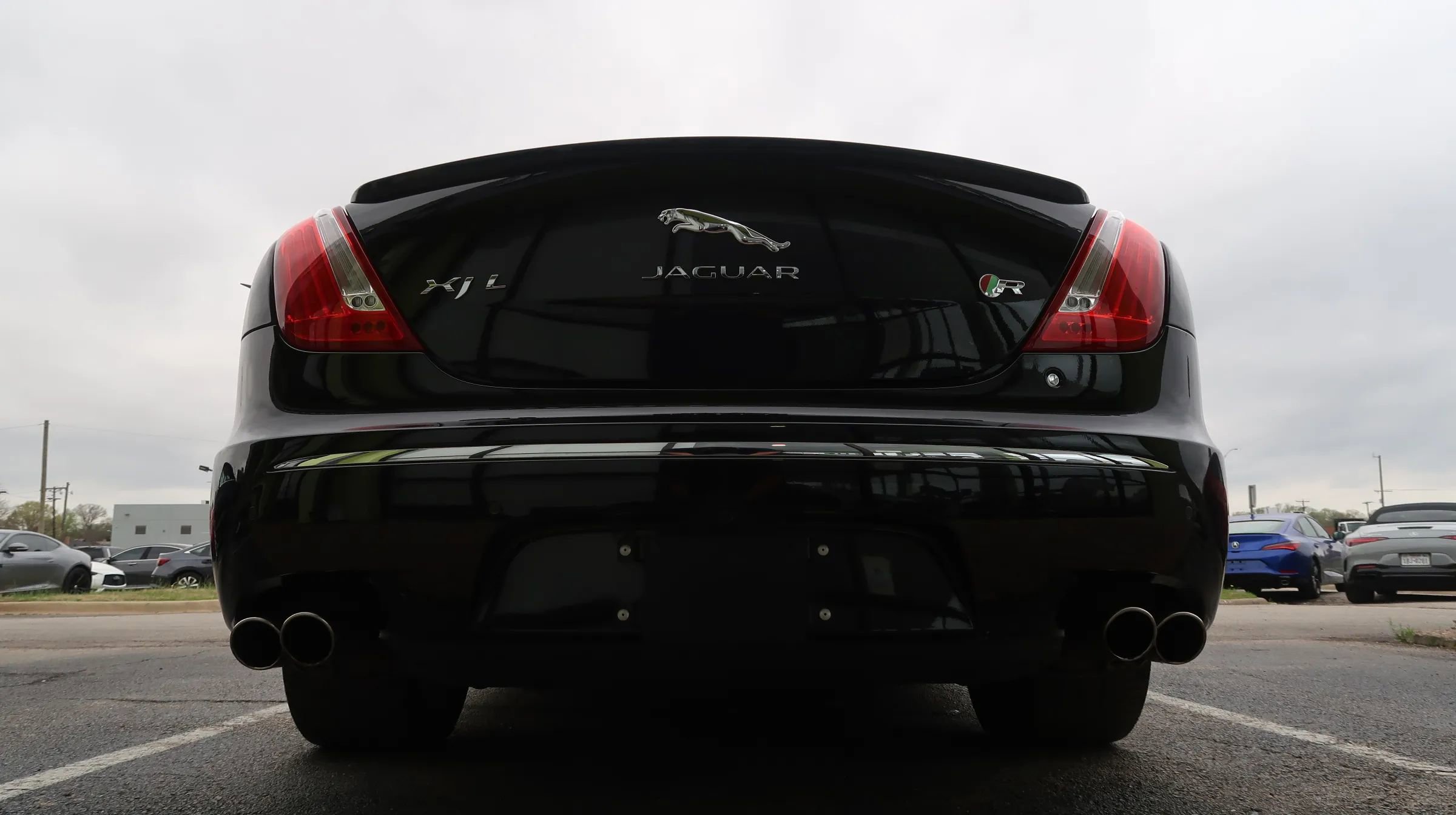 Used 2014 Jaguar XJ R LWB image 9