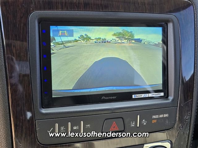 Used 2016 Chevrolet Traverse LTZ FWD image 28