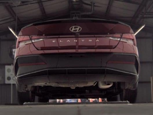 Used 2025 Hyundai Elantra Sport FWD image 7