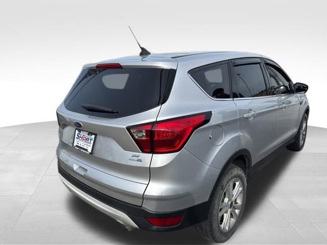 Used 2019 Ford Escape SE image 4