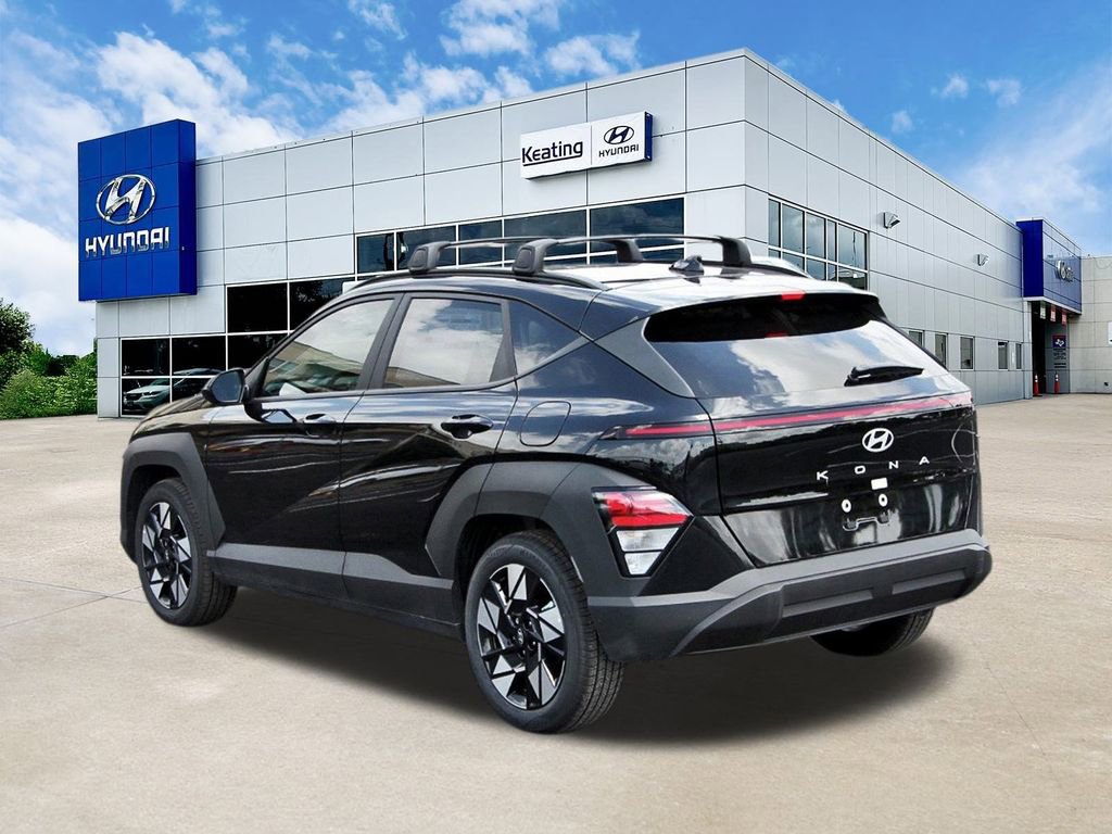 Certified 2025 Hyundai Kona SEL image 6