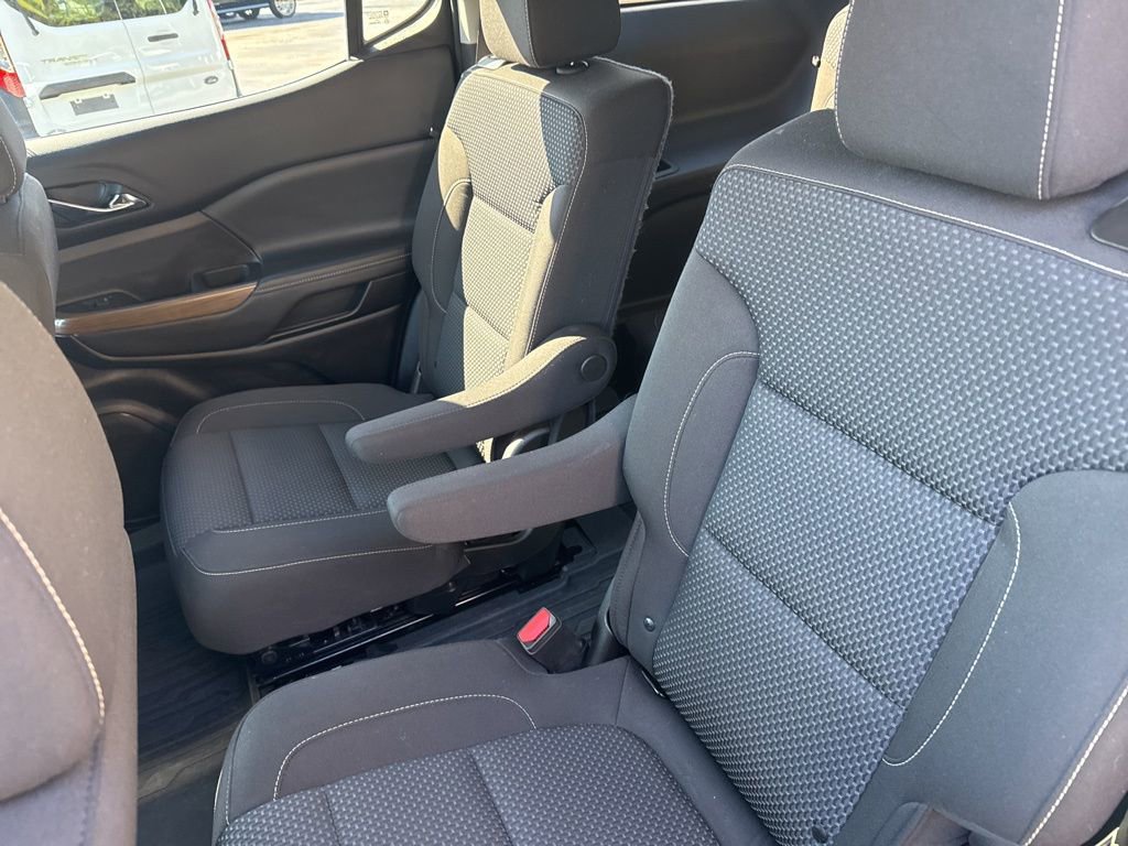 Used 2023 GMC Acadia SLE w/ Driver Convenience Package image 14