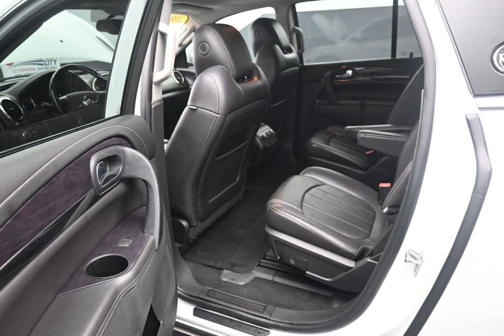 Used 2017 Buick Enclave Leather FWD image 21