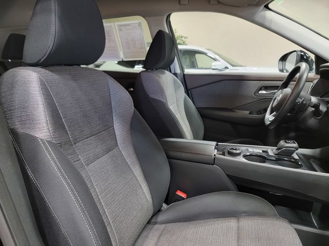 Used 2022 Nissan Rogue SV AWD/4WD image 16