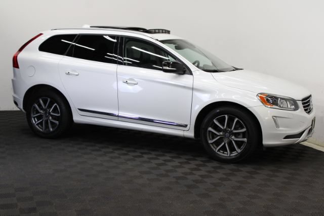 Used 2017 Volvo XC60 T6 Dynamic w/ Preferred Option Package AWD/4WD image 3