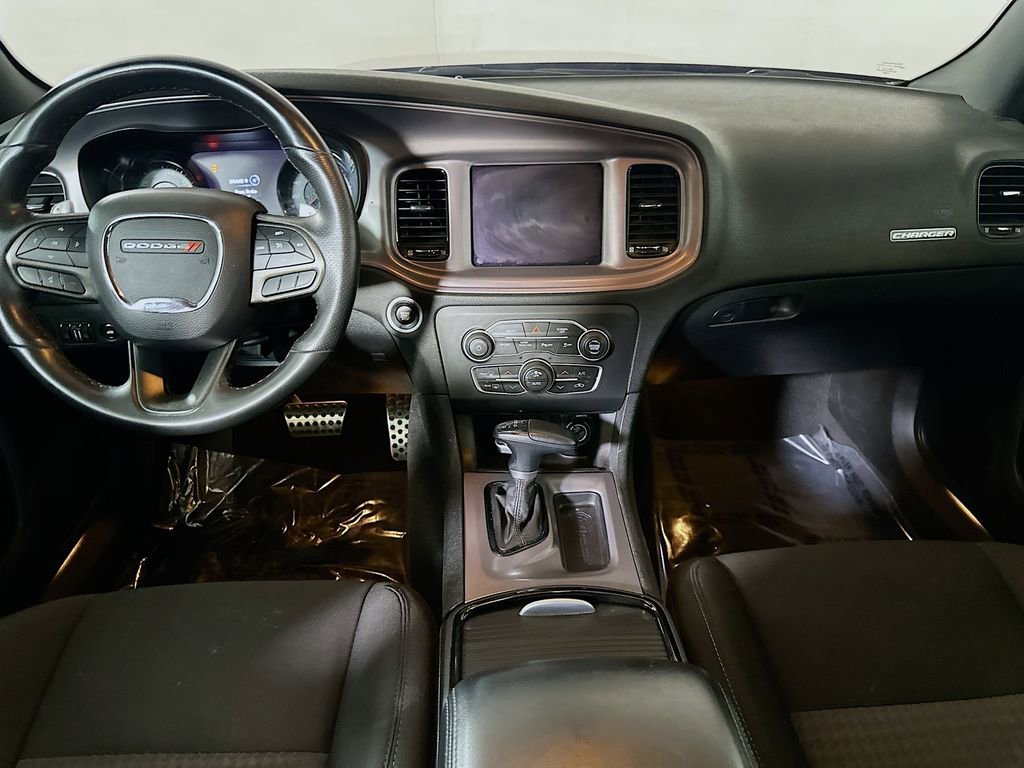Used 2023 Dodge Charger R/T w/ Blacktop Package image 16