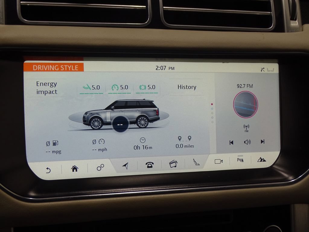 Used 2017 Land Rover Range Rover HSE AWD/4WD image 41